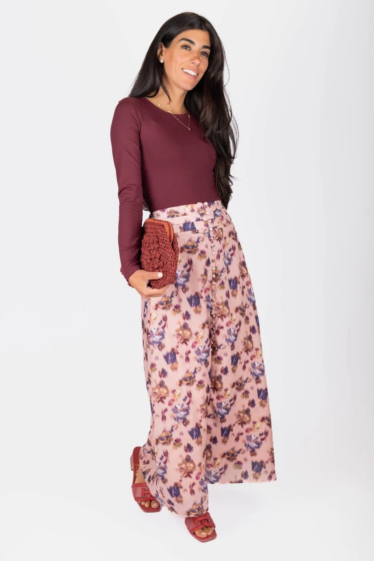 josephine-skirt-pink-skirt-yakira-bella-8690364_6bb61b0b-6d29-4033-afda-f84f608f887f.webp