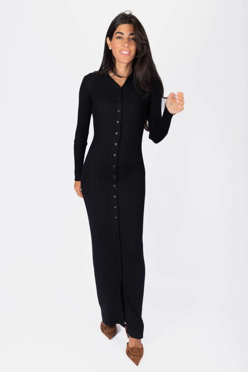 kerry-dress-black-dress-yakira-bella-3402045_1143d19a-c2e3-4faa-8767-3d476fd3641b.webp