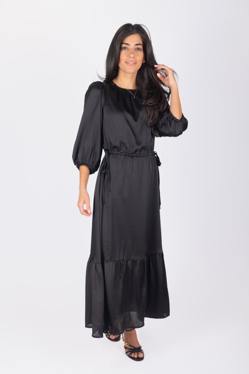 reyna-dress-black-dress-yakira-bella-498312.jpg