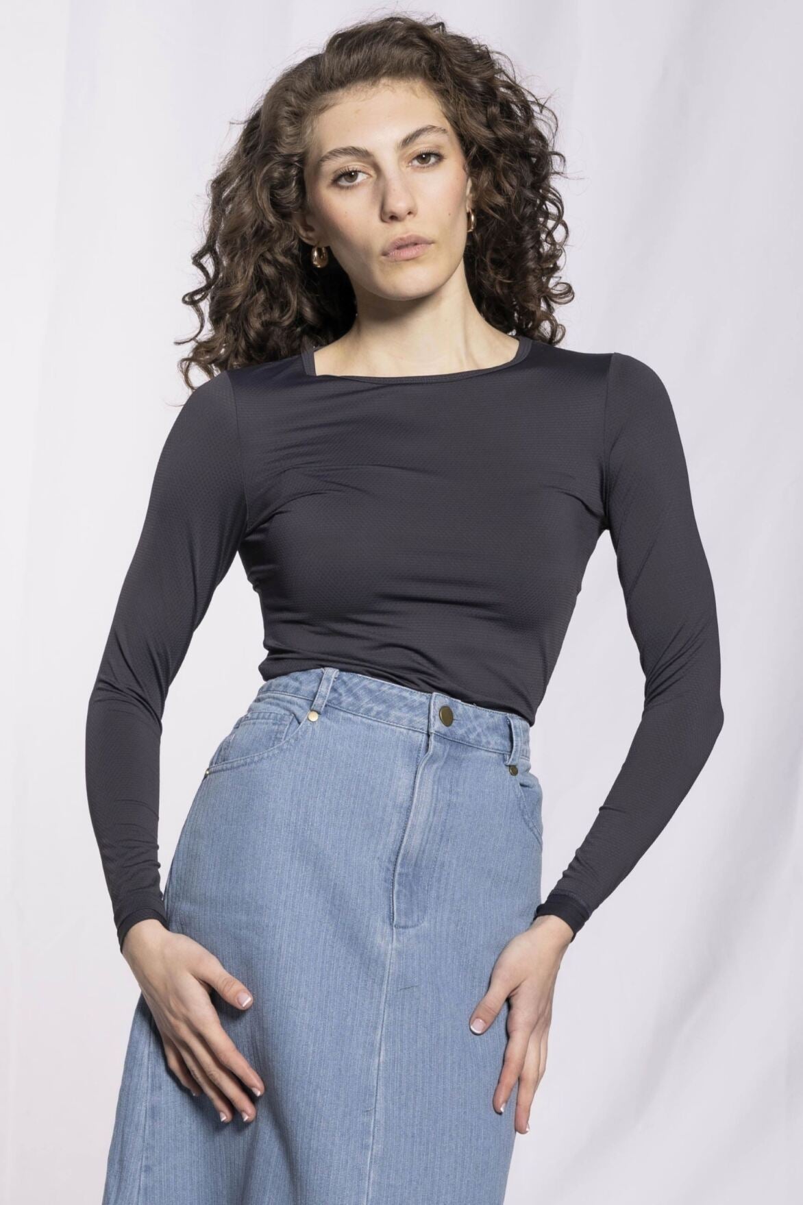 TONAL ACTIVE COMFY TOP AVAILBLE IN 3 COLORS (26SM31)